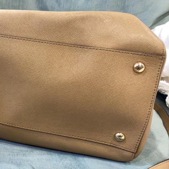 Michael Kors Satchel- Kaki - Large - Picture 11 of 11